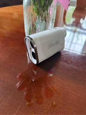White Rangefinder - Compact Golf Laser Rangefinder